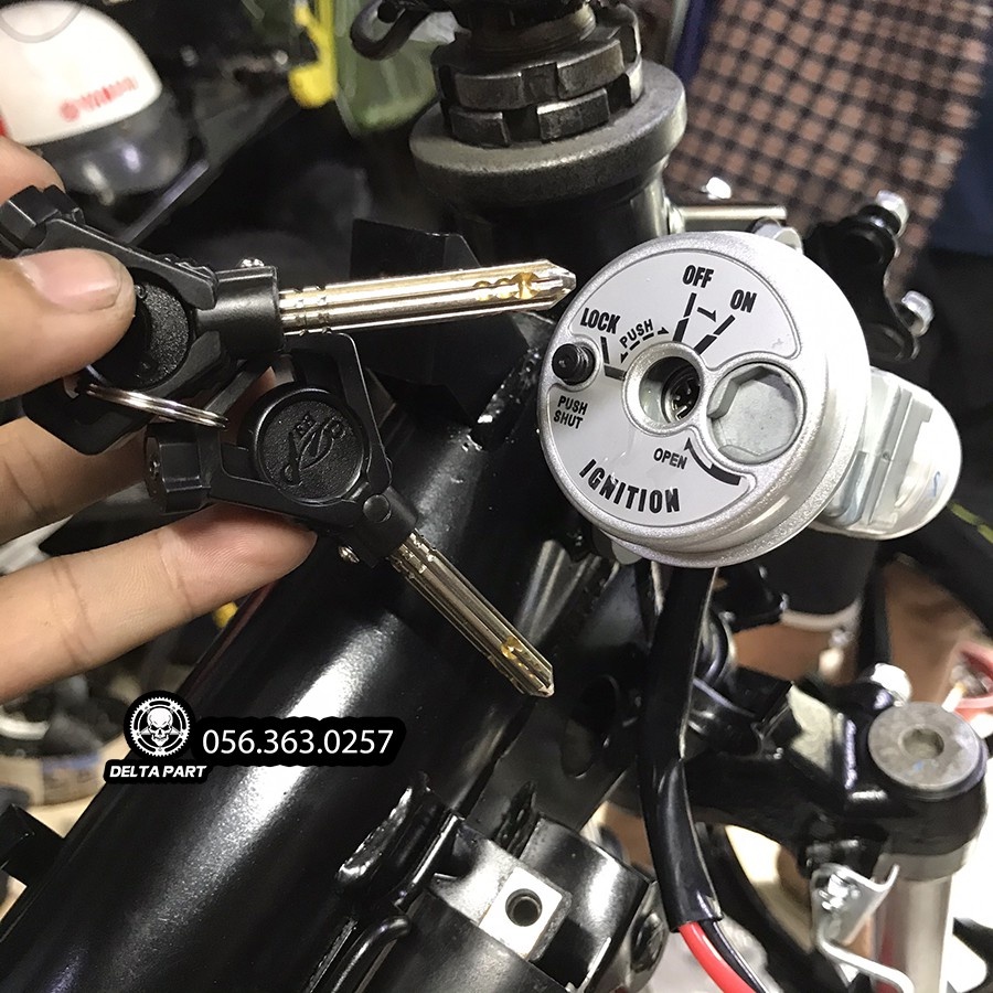 Ổ khóa 8 cạnh Exciter 135 ex 135 2010 2011 chính hãng Vương Niệm