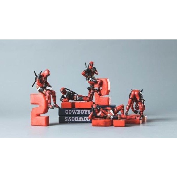 Mô hình nhân vật phim Deadpool mini dành cho trang trí bàn làm việc