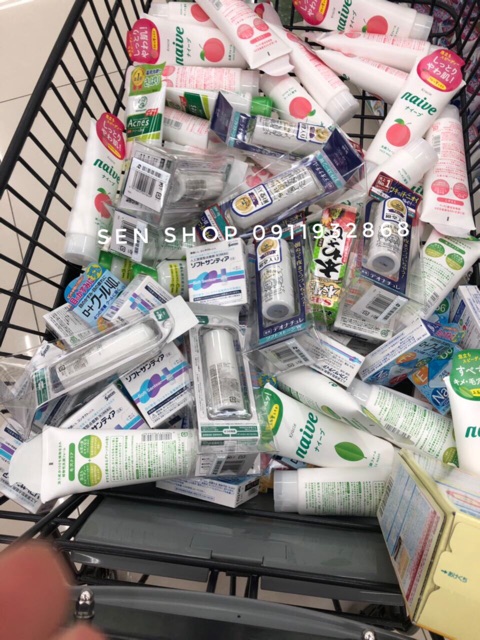 Kem mắt & khóe miệng Kracie Hadabisei Wrinkle Facial Cream | BigBuy360 - bigbuy360.vn