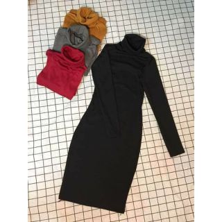 Váy len body cổ lọ