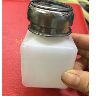 Lọ đựng dung dịch axeton nhỏ