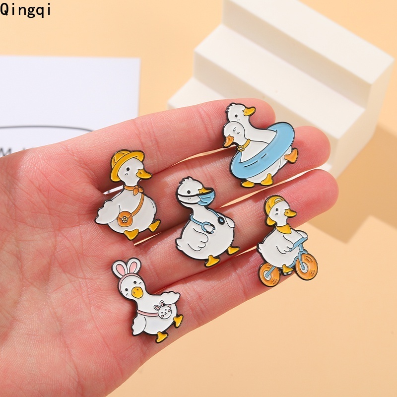 Ghim cài áo MISS ZOE hình chú vịt hoạt họa nhiều thiết kế tùy chọn
