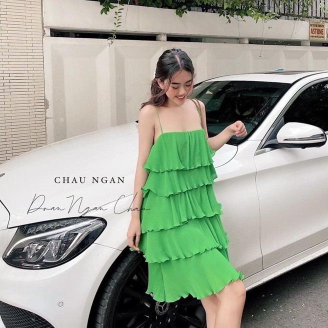 Váy Xếp Ly Hai Dây Liền Thân Nhiều Tầng Cho Nữ, Chất Liệu Vải Cotton Màu Xanh Lá Mặc Đi Du Lịch