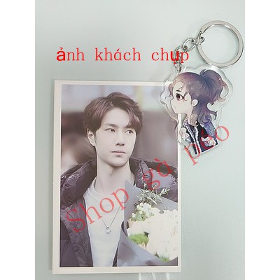 [Có sẵn] Móc khóa Acrylic kèm tên Yibo