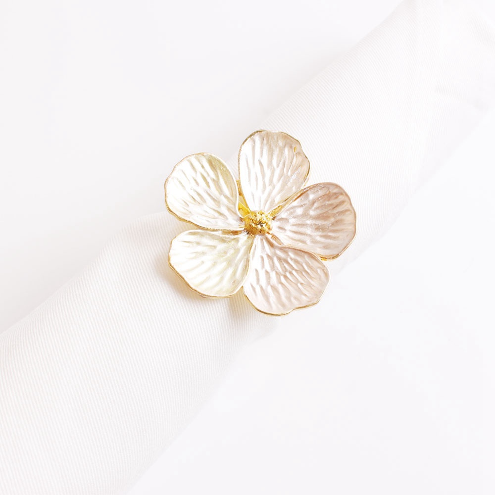 4 / 6 Vòng nhẫn giữ khăn ăn hình hoa may mắn trang trí bàn tiệc tiện lợi