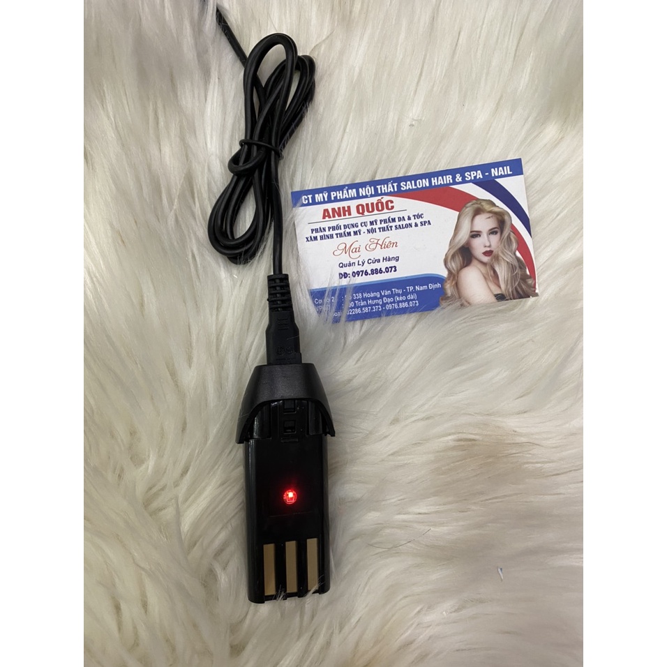 Pin tông đơ phổ thông có báo đèn