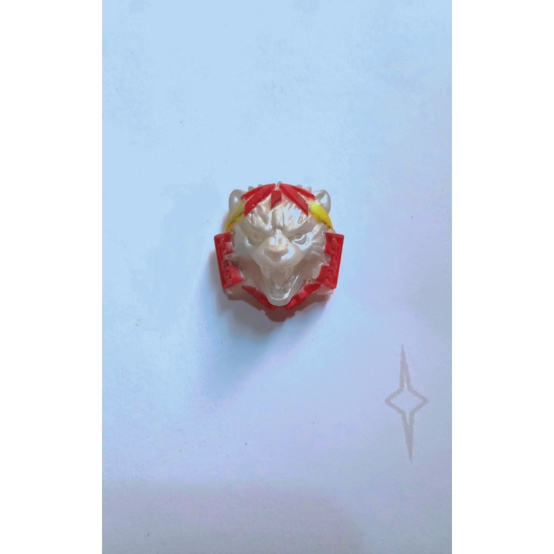 Keycap artisan gấu fnatic  trang trí bàn phím cơ gaming.