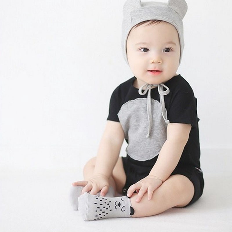 Vớ cotton chống trượt cho bé sơ sinh