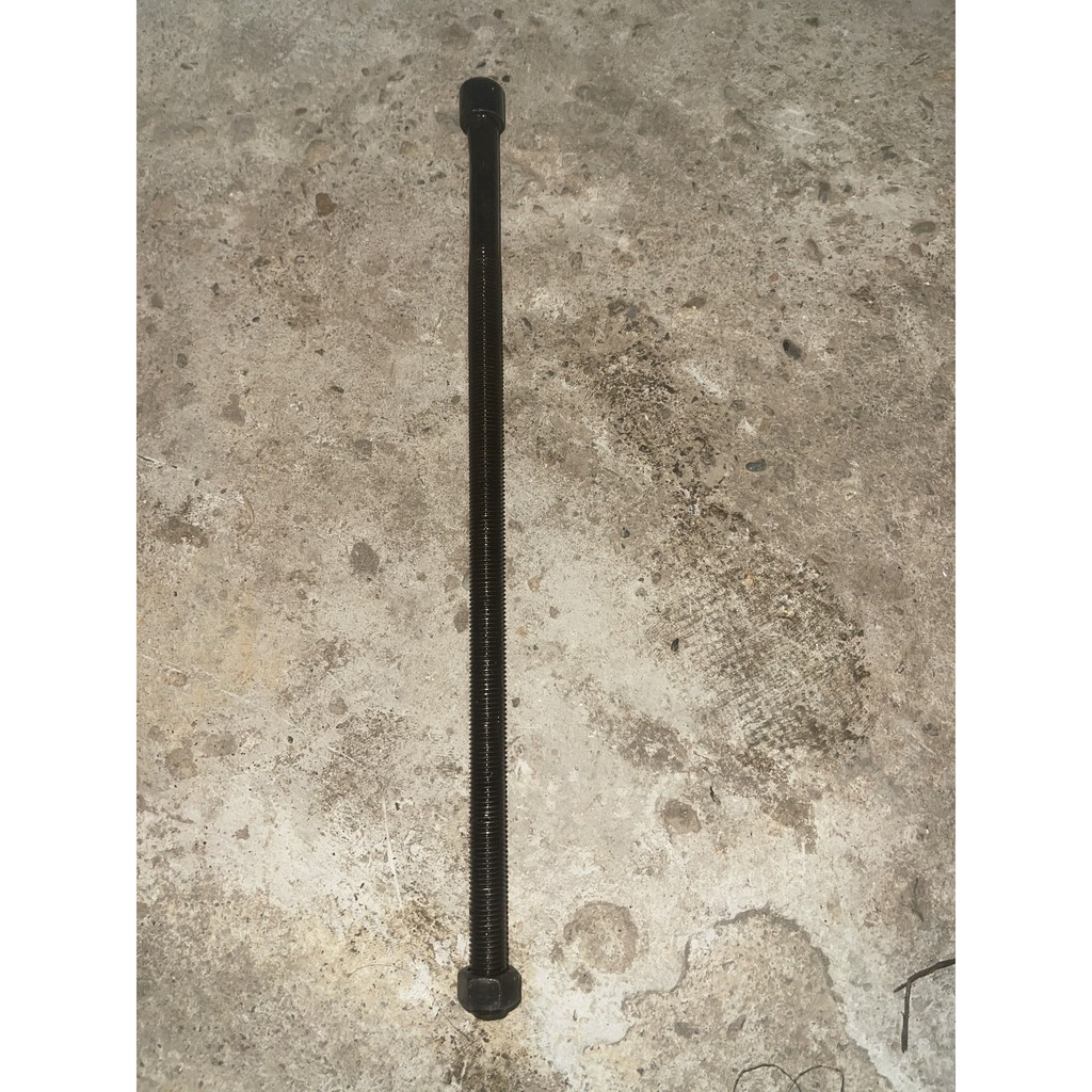 Sản phẩm gia đình làm: combo 50 Bu lông xăngtan 10 dài 25cm