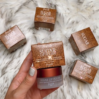 Tẩy da chết môi fresh sugar lip polish