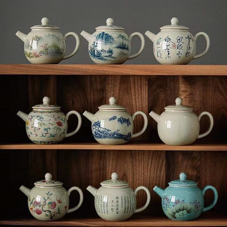 Ấm Sứ Cảnh Đức vẽ tay Họa tiết Sơn Thủy Đẹp Mắt 210 ml