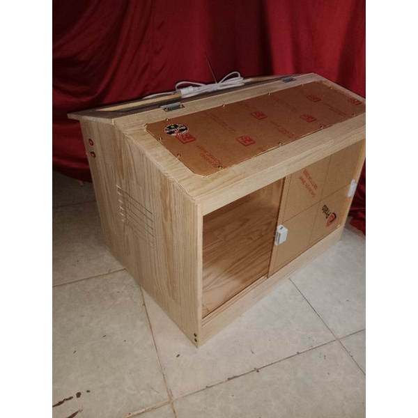 Chuồng nuôi bò sát gỗ ghép và mica KB11 Dài60 Rộng50 Cao50cm