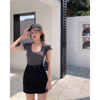 Áo Thun Croptop Cổ Vuông