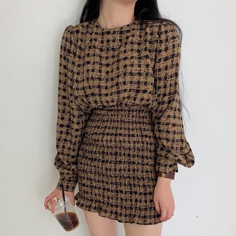 ĐẦM KẺ Ô MÀU NÂU XINH