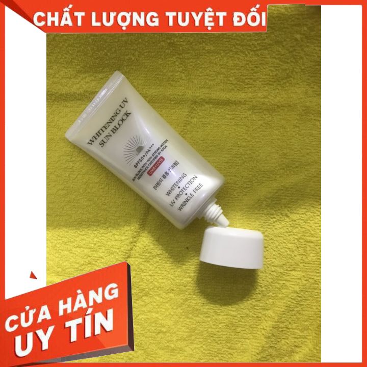 [FREESHIP] kem chống nắng SPF 50+ làm bật tone và  trắng da JIGOTT _ WHITNING UV SUNBIOCK  70ML kem còn che khuyết điểm