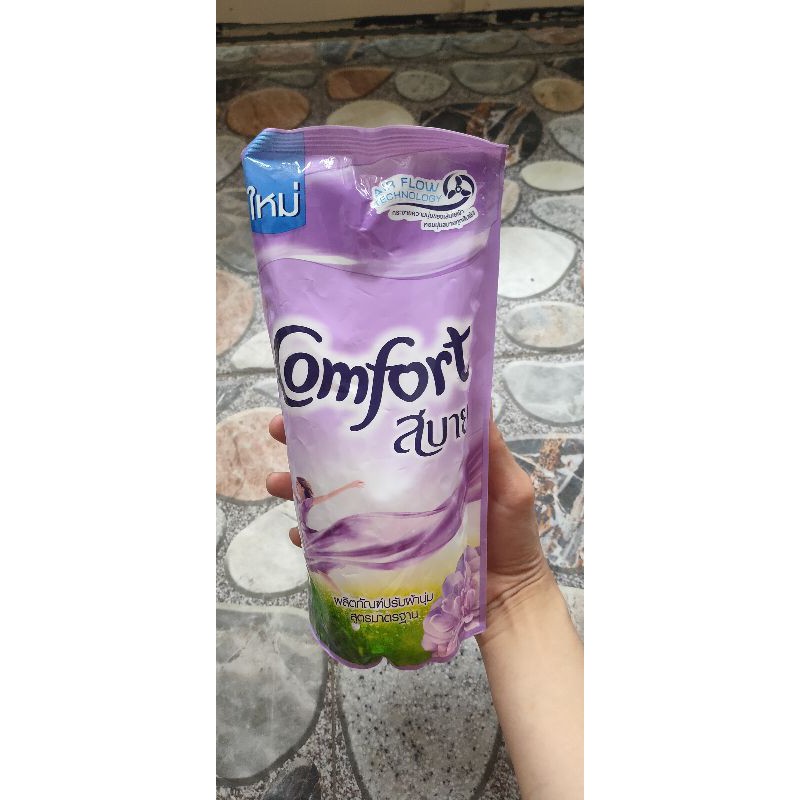 NƯỚC XẢ VẢI COMFORT TÚI 580ML