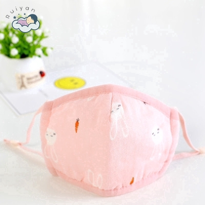 Khẩu trang 3D Từ Hàn với 4 lớp chống bụi có thể chỉnh sửa dây cho bé