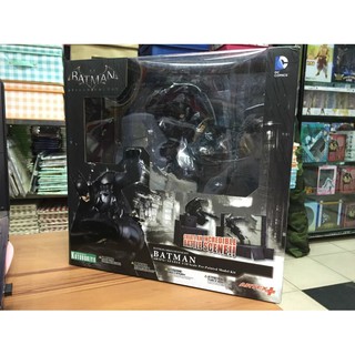 Mô hình cuộc chiến BATMAN vs ARKHAM KNIGHT