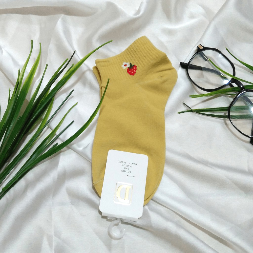 Tất Vớ Nữ Cổ Thấp Họa Tiết Dâu Tây Xinh Xắn Dễ Thương Nhiều MÀu Cute Cực Rẻ