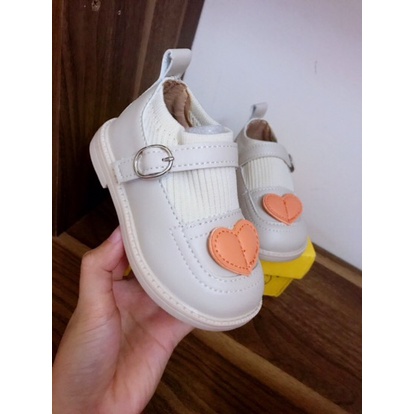 Giày cổ chun gắn nơ Tim siêu mềm cho bé gái [Mẫu Mới]