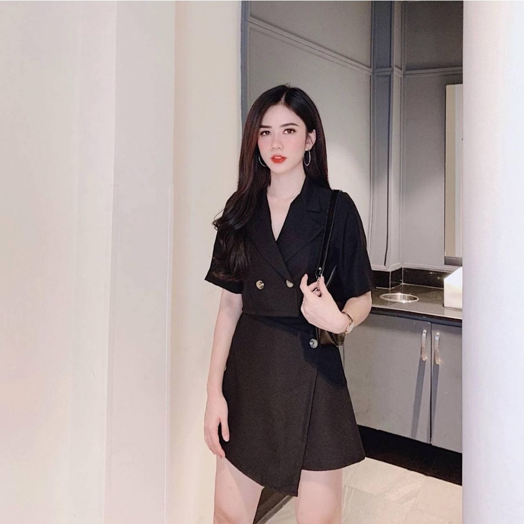 Set Áo Vest Tay Lửng + Quần Váy Tà Xéo UPIS (ĐEN)