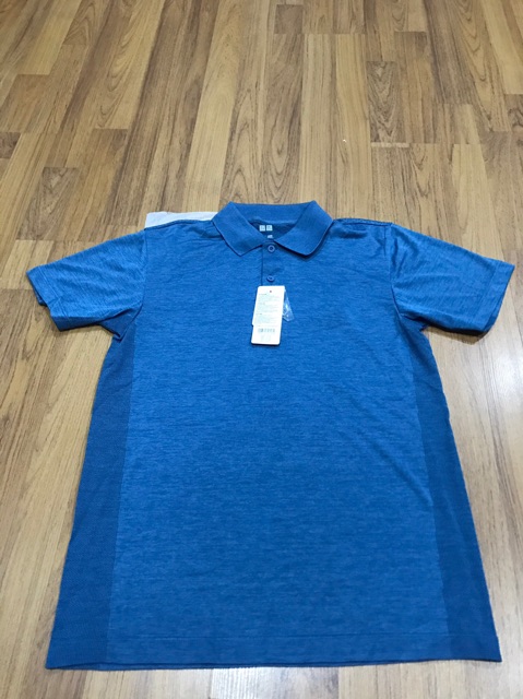 Áo Polo Uniqlo xách Đức