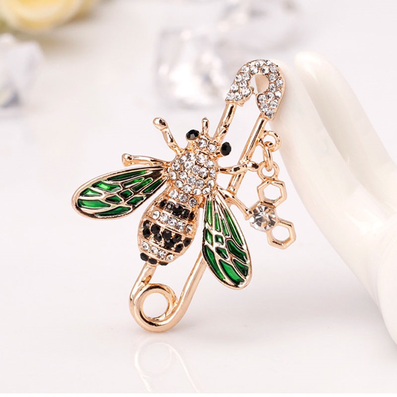 Ghim Cài Áo Hình Bọ Cánh Cứng Đính Đá Thời Trang