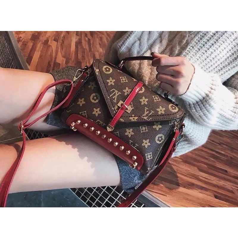 Túi xach thời trang nữ cao cấp dành cho phái đẹp 🌸🌸 Phù hợp đi làm nơi công sở 🌸🌸 Thiết kế trang nhã, lịch lãm 💗💗