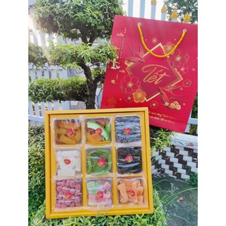 (Quận 4) Hộp mứt tết 9 vị