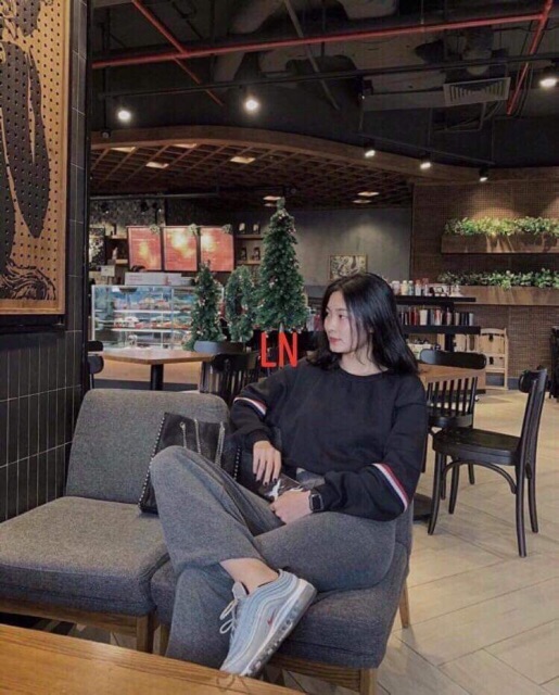 [ Mã WASTAPR giảm 10K đơn 50K] Áo croptop viền đỏ tay LN12 | BigBuy360 - bigbuy360.vn