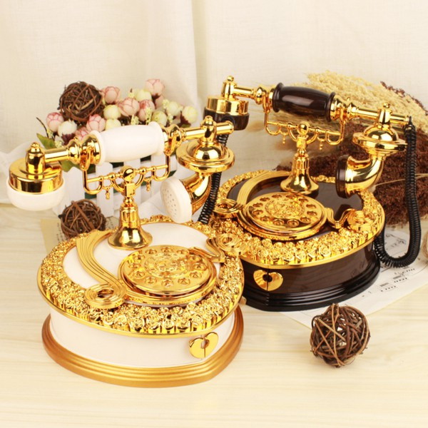 Light luxury retro phone music box clockwork music box box props photography European ornaments jewelry
