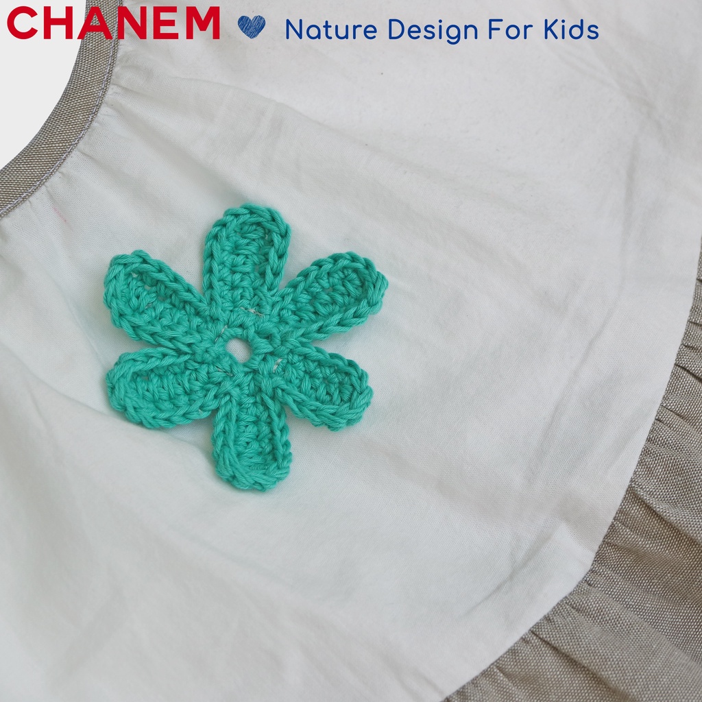 Váy hai dây cho bé gái CHANEM chất liệu cotton mềm mát cổ yếm eo nhún chéo phối hoa móc thủ công