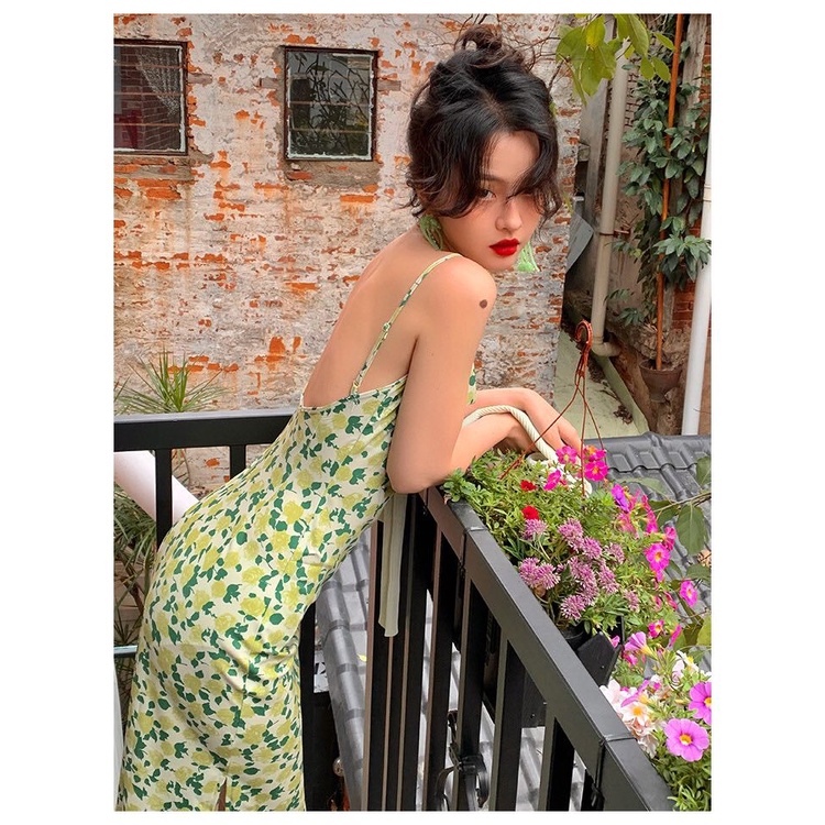 Váy đầm hai dây xẻ tà sexy cổ vuông màu xanh hoa lá cây mùa xuân hotrend 2022