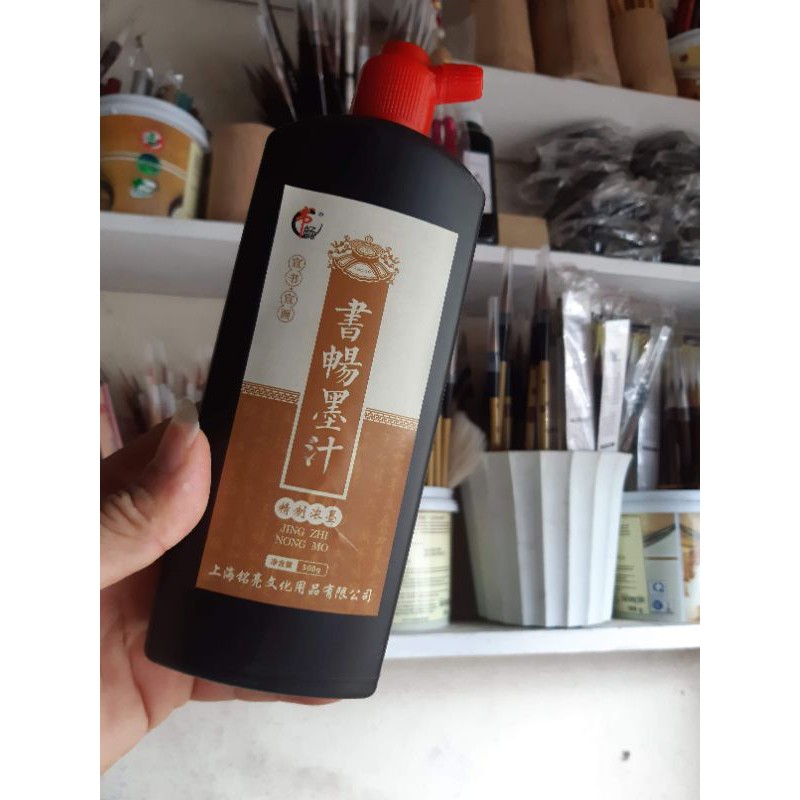 Mực tàu chai 500ml, mực đen nhánh, đậm, ko có mùi hôi,