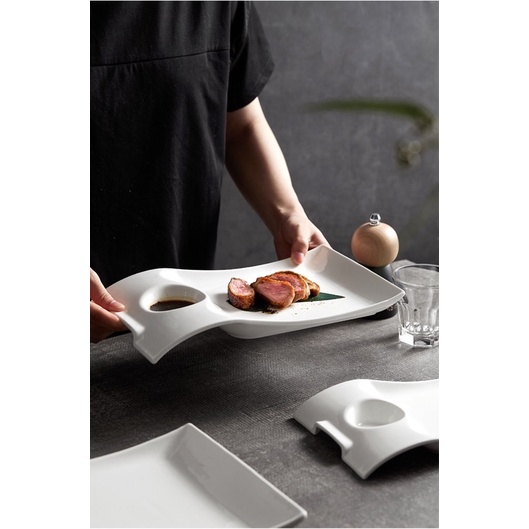 Đĩa sứ trắng dùng món chính và kèm đĩa chấm cho nhà hàng, khách sạn kiểu Phương Tây