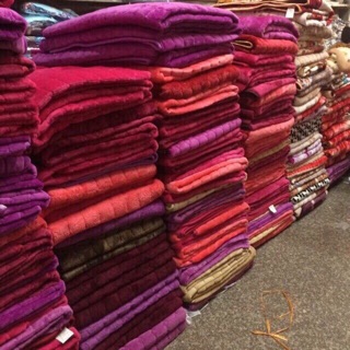 Thảm cừu trải giường