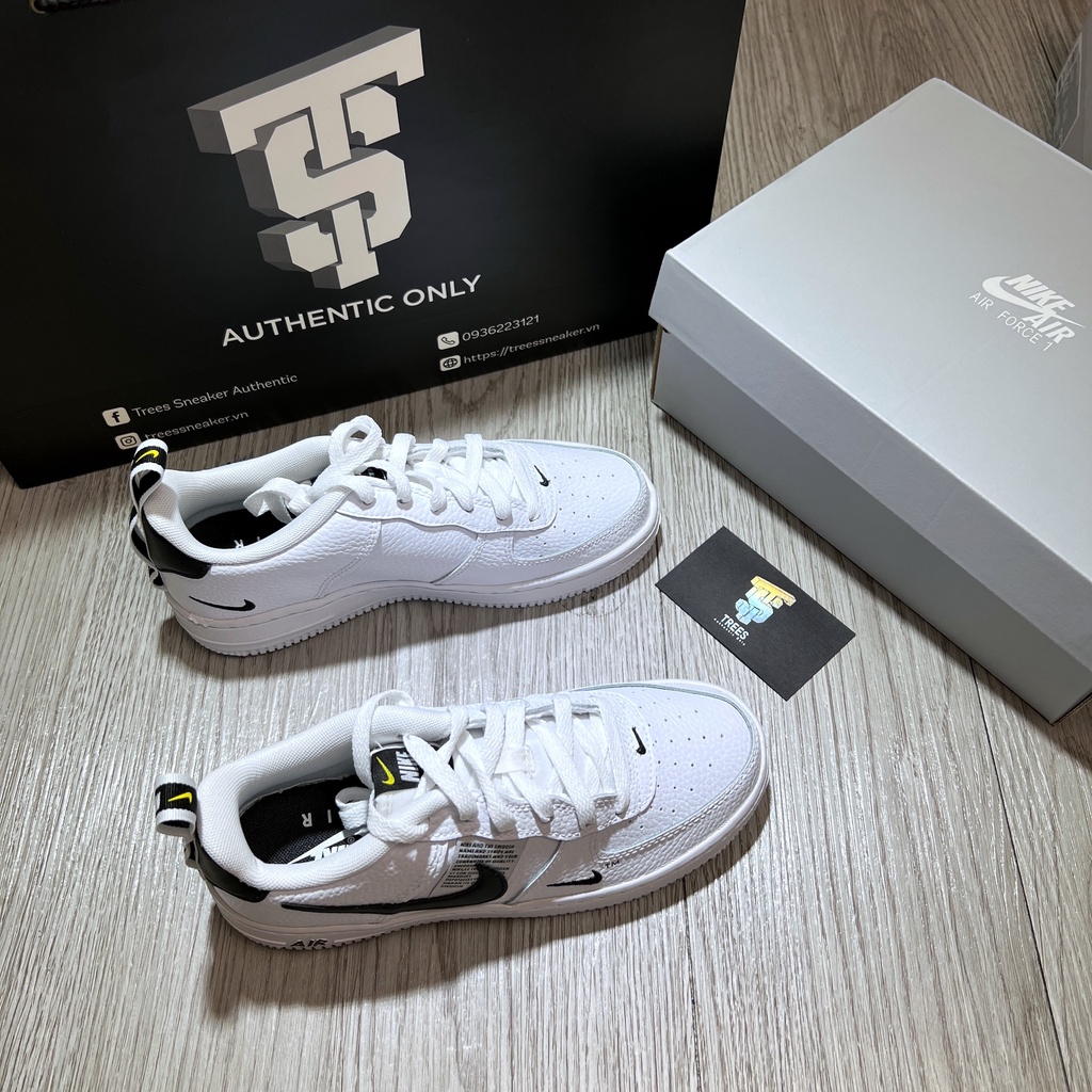 Giày thể thao NIKE AIR FORCE 1 LV8 UTILITY AR1708 100