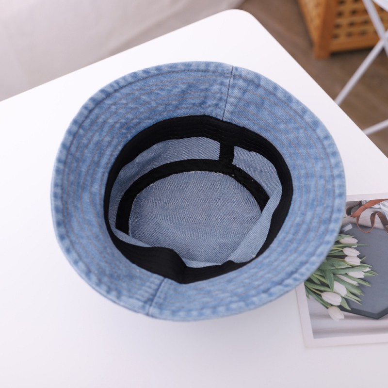 Mũ tròn vành in chữ thời trang cho bé