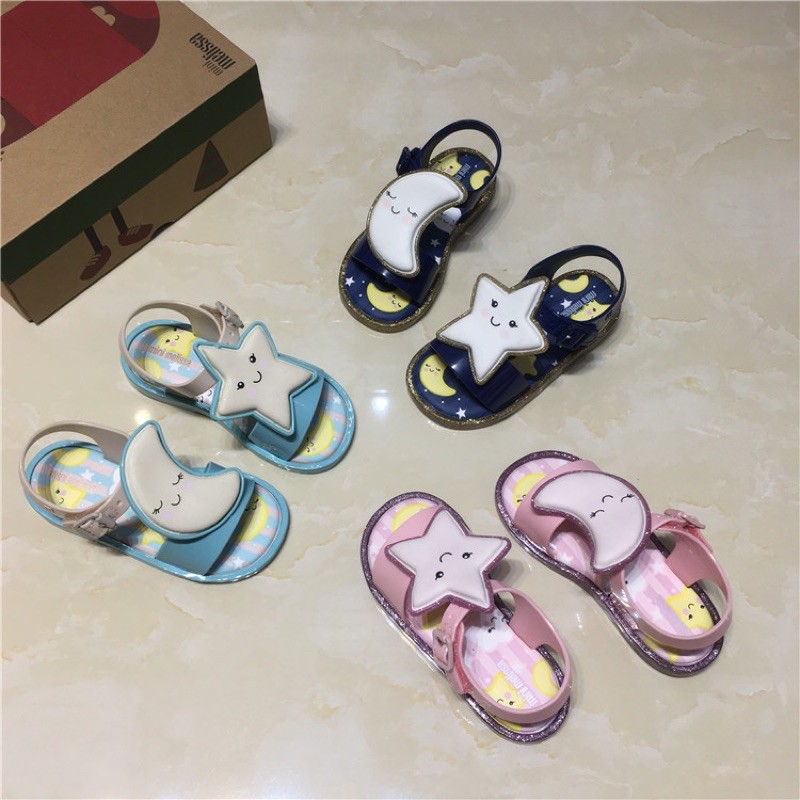 Sandal nhựa dẻo thơm Melissa cho bé gái