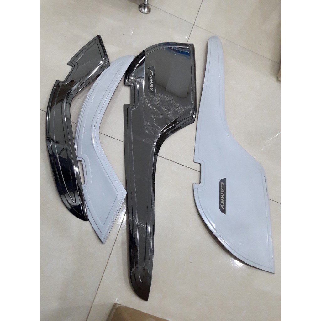 Bộ ốp Tapli Cánh cửa Titan cao cấp cho Toyota Camry 2019-2021