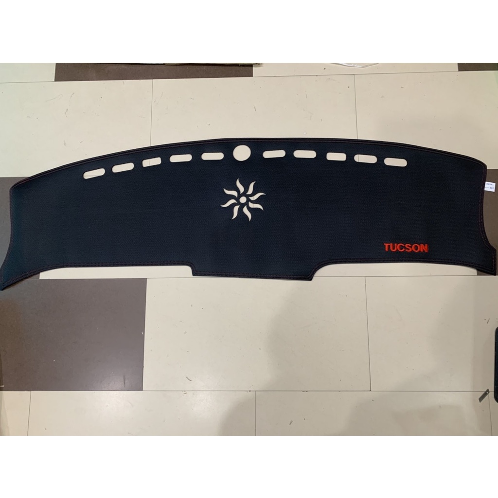 Thảm da Taplo Hyundai Tucson -2022 - 2023 vân Carbon