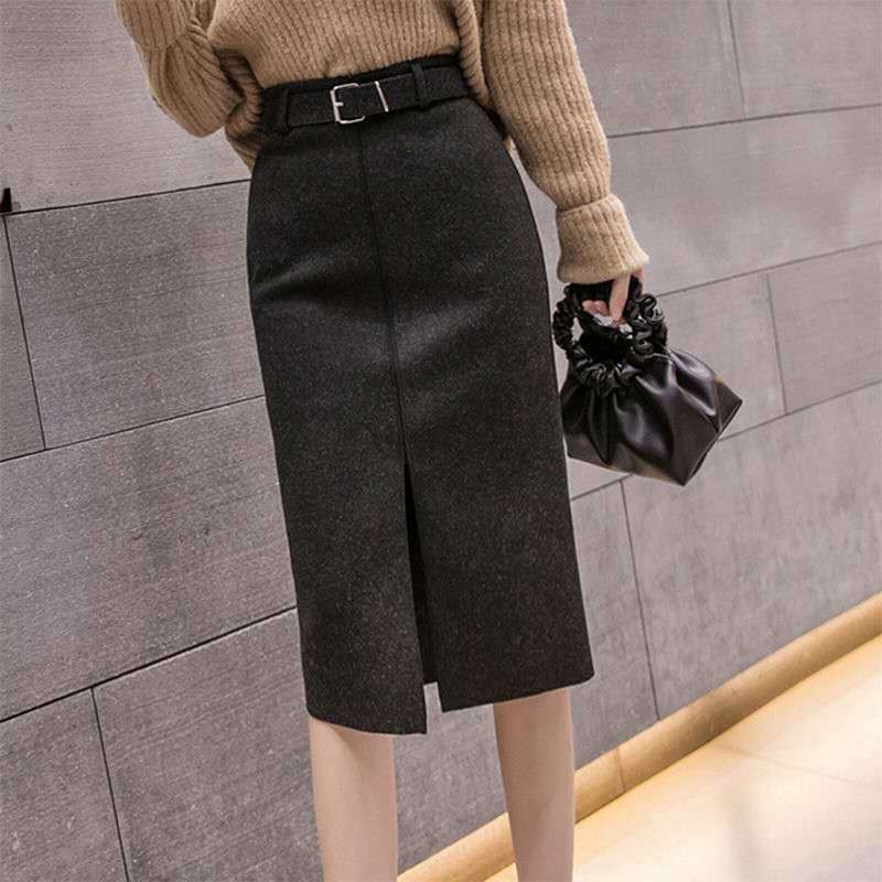 Chân váy dạ xẻ trước kèm belt