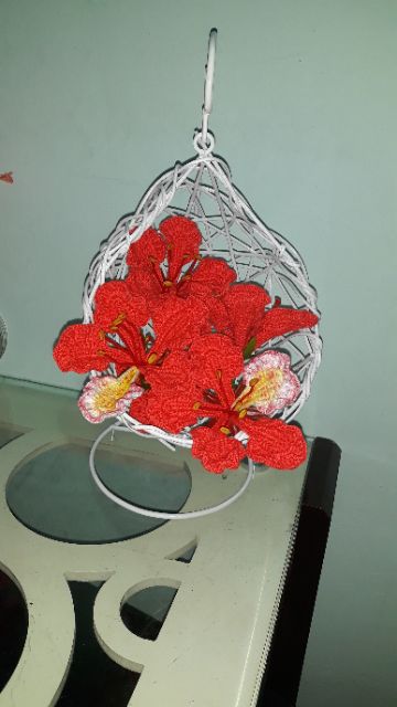 Cánh hoa phượng móc len sợi