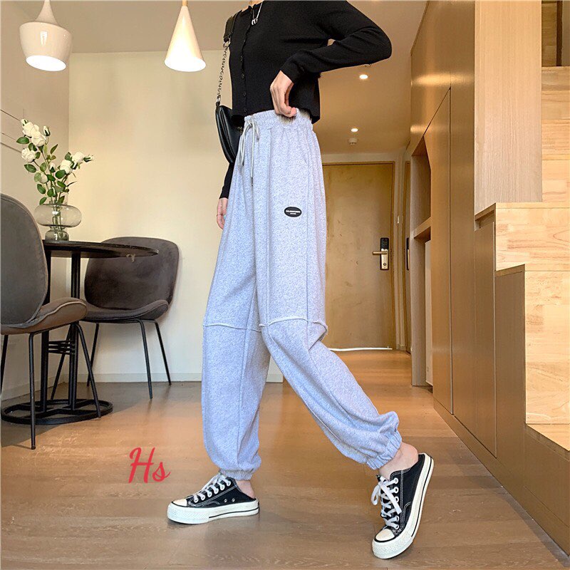 Quần Jogger Nỉ Nam Nữ 3 Màu Viền Nổi Trơn Unisex So Hot ⚡ Quần Thun Dáng Dài Ống Bo Chân Chun Thêu Logo