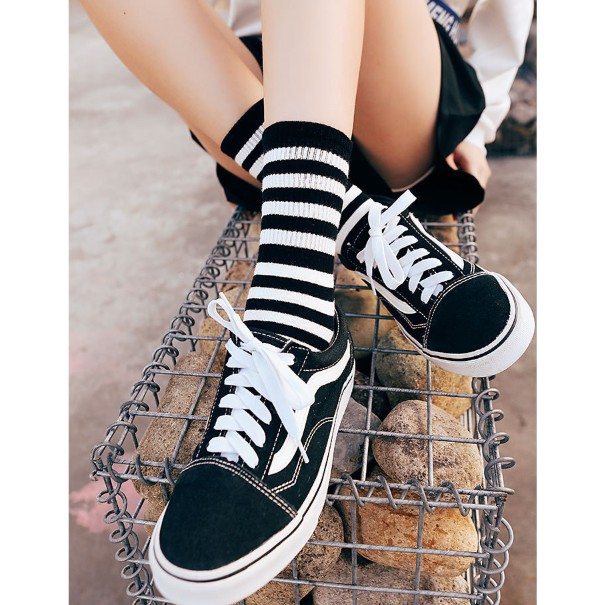 Tất vớ nam nữ cổ cao hoạ tiết Bò sữa