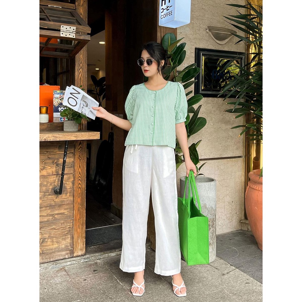 SWANLAKE | Áo Kiểu Nữ Cổ Tròn Tay Phồng Vải Cotton Caro Thoáng Mát, Thanh Lịch - MÃ: A10117LW09