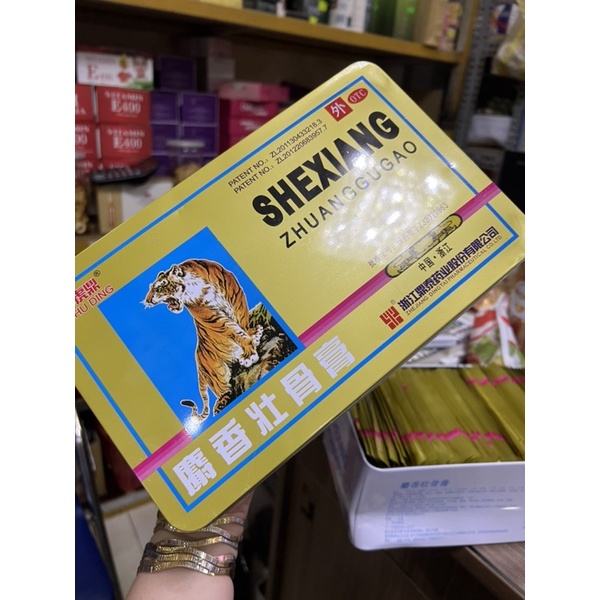 Cao dán con cọp bao nóng gói 4 miếng