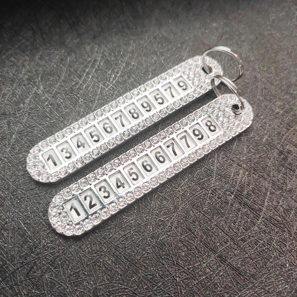 1 Móc Chìa Khóa Xe Hơi Đính Kim Cương Chống Mất Điện Thoại Tiện Dụng
