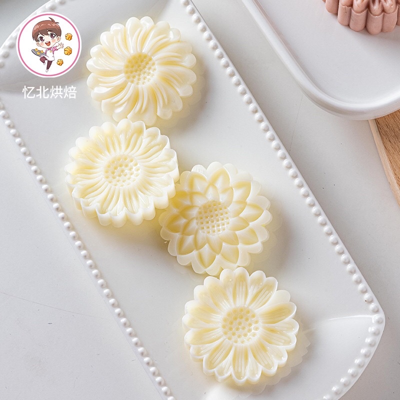 Khuôn nhấn trung thu hình Hoa  cho bánh 50gr