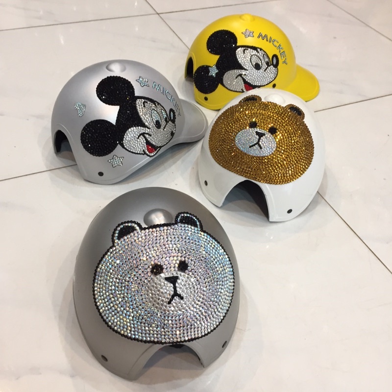 Nón thể thao đính hột đá có lỗ cột tóc